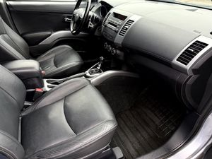 Mitsubishi Outlander bild 11
