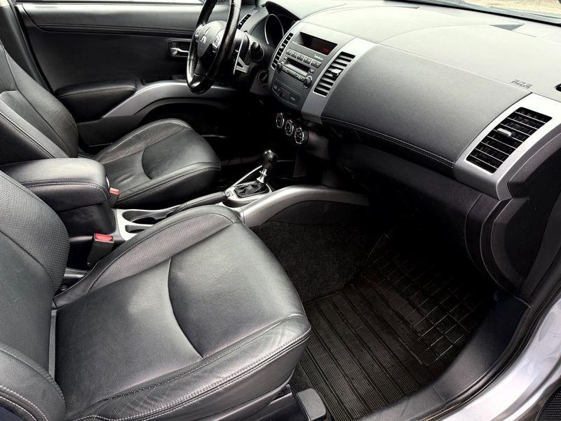 Mitsubishi Outlander bild 11