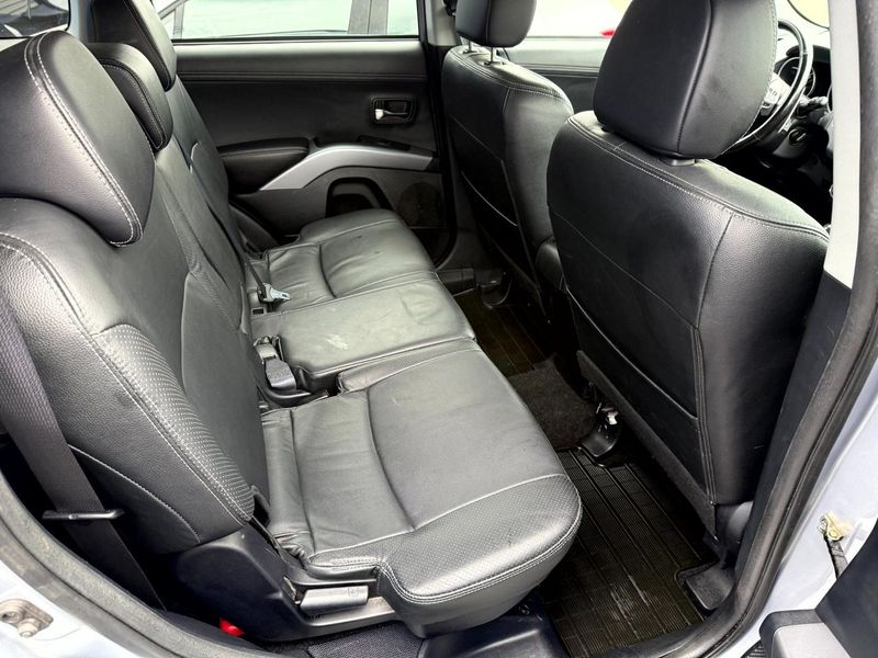 Mitsubishi Outlander bild 12