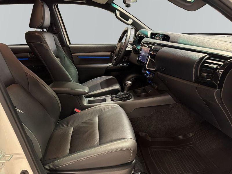 Toyota Hilux bild 6