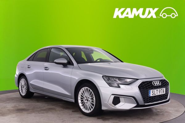 Audi A3 Sedan 35 TFSI S-Line Interiör Skinn Sportratt CarPlay A - 2022