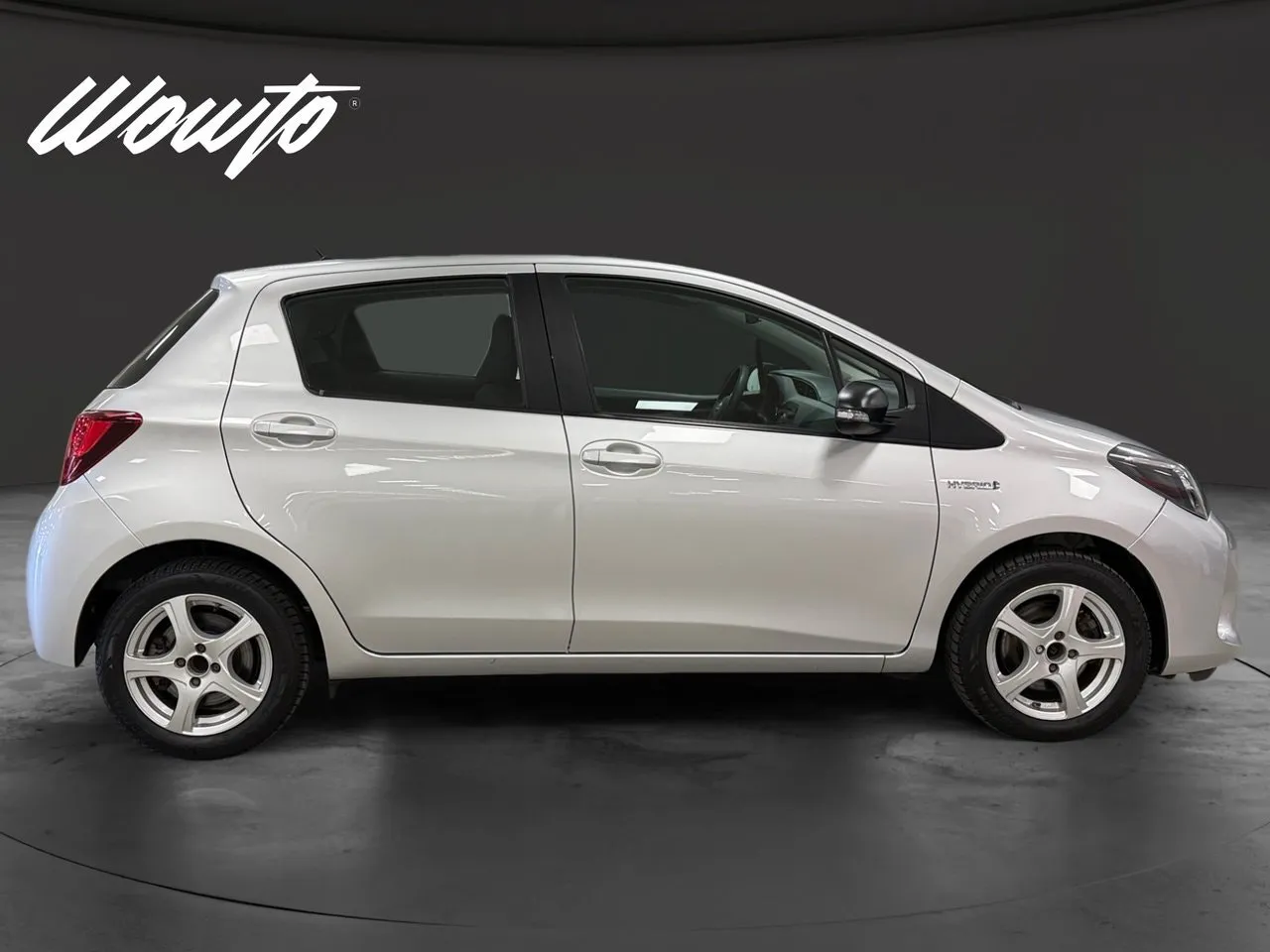 Vehicle image 2