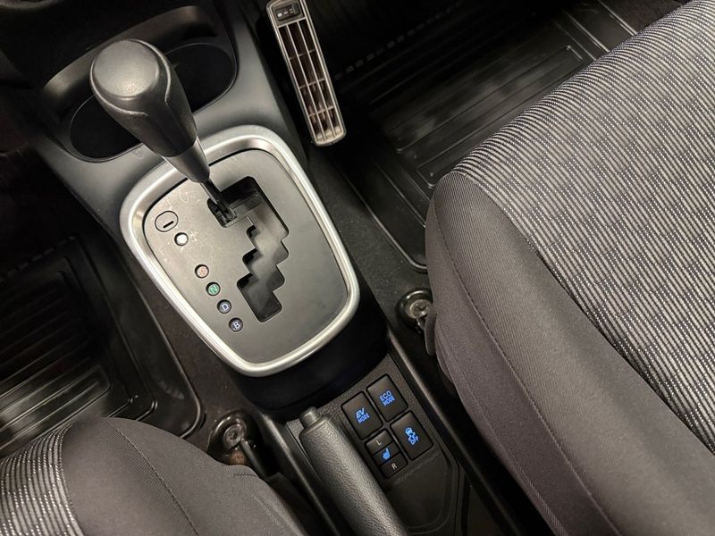 Toyota Yaris bild 13