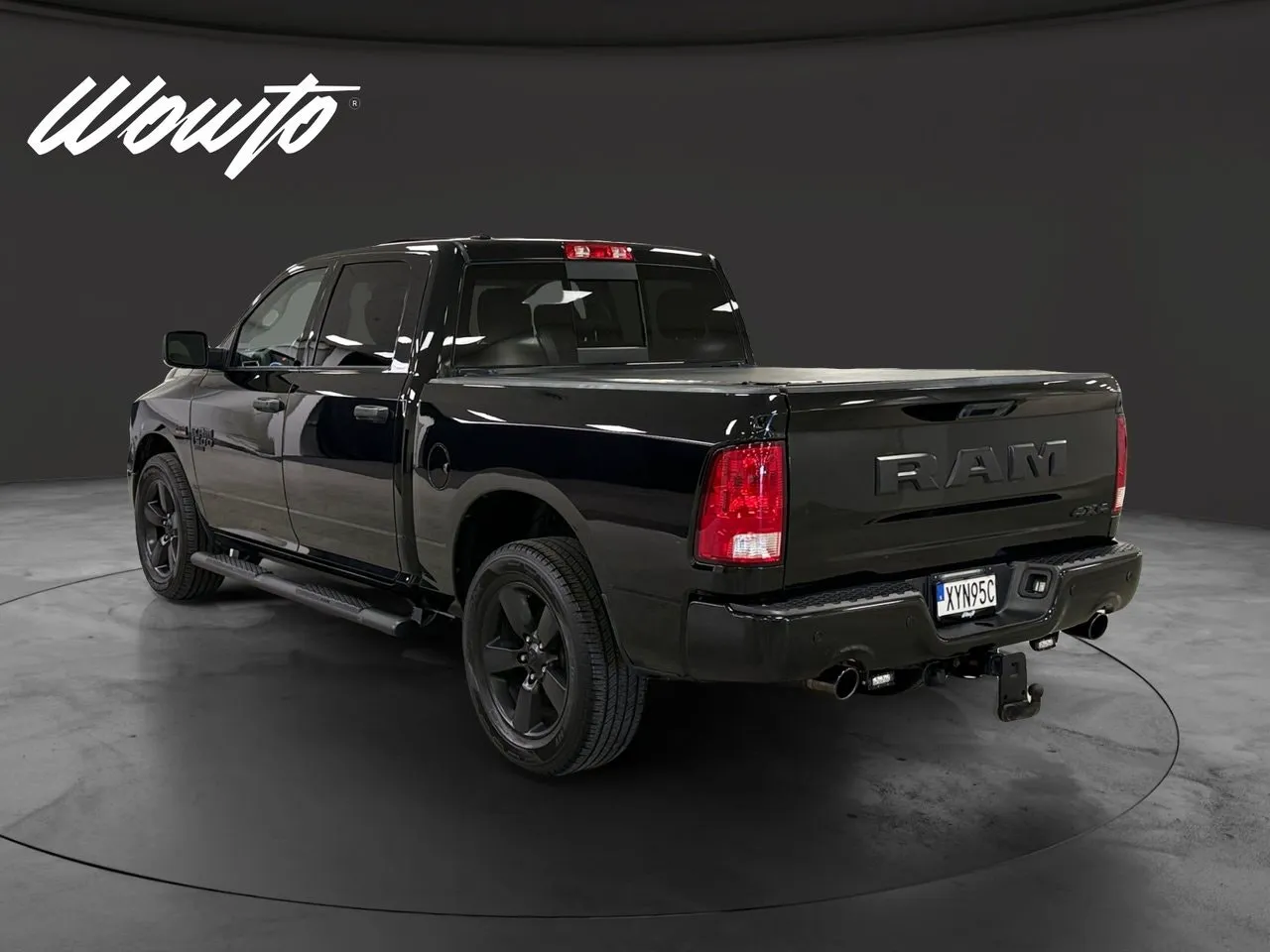 Vehicle image 4