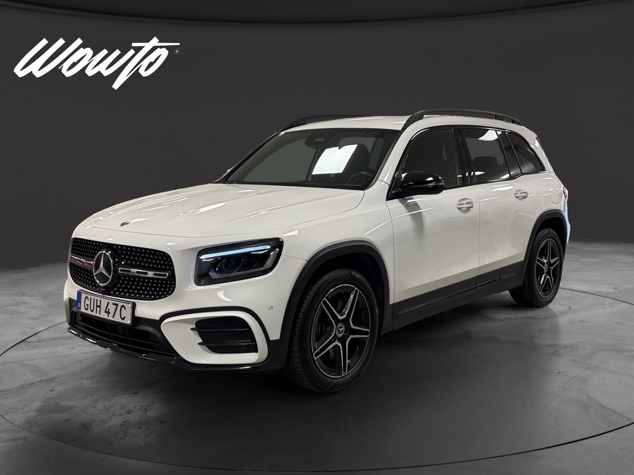 Mercedes GLB220