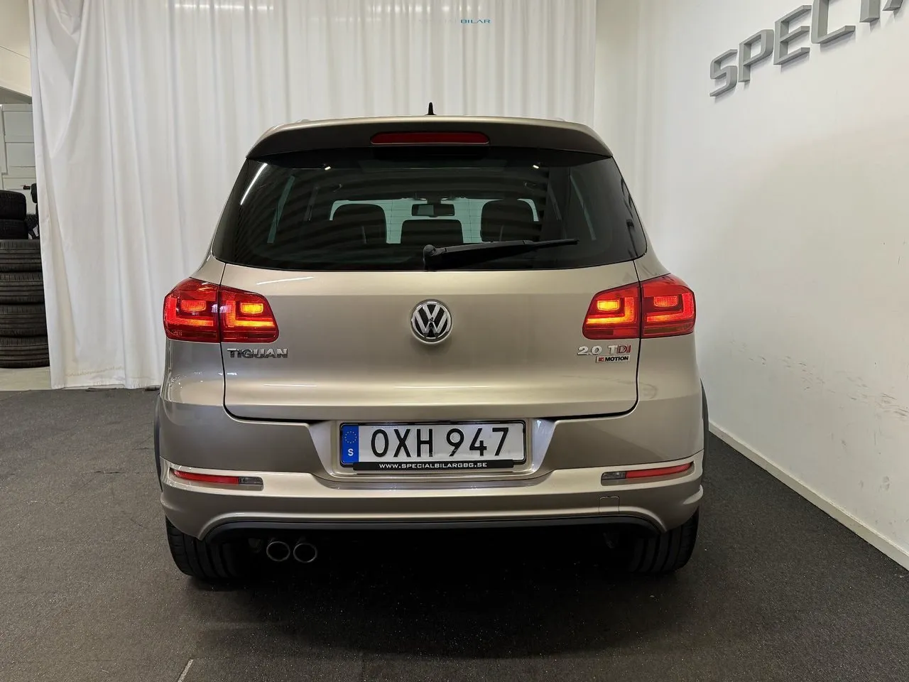 Vehicle image 20