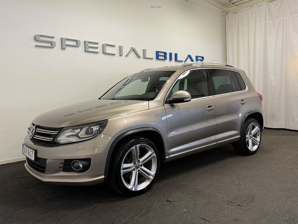 Volkswagen Tiguan 2.0 TDI 4Motion DSG R-Line Panorama Värmare Drag - 2016