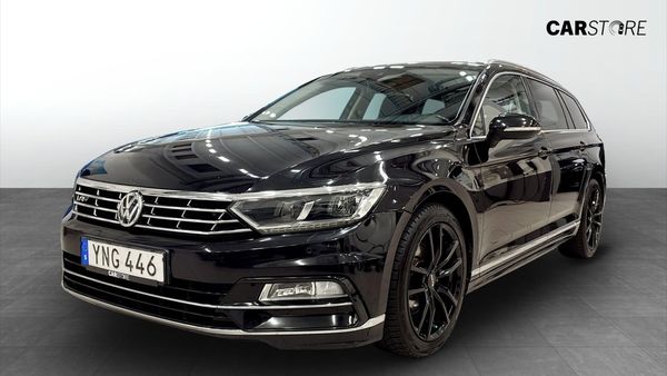 Volkswagen Passat R-Line GT \\ 2.0 TSI 220HK \\ Pano \\ Drag - 2018