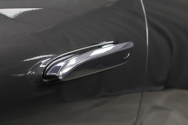 Mercedes E300 bild 11