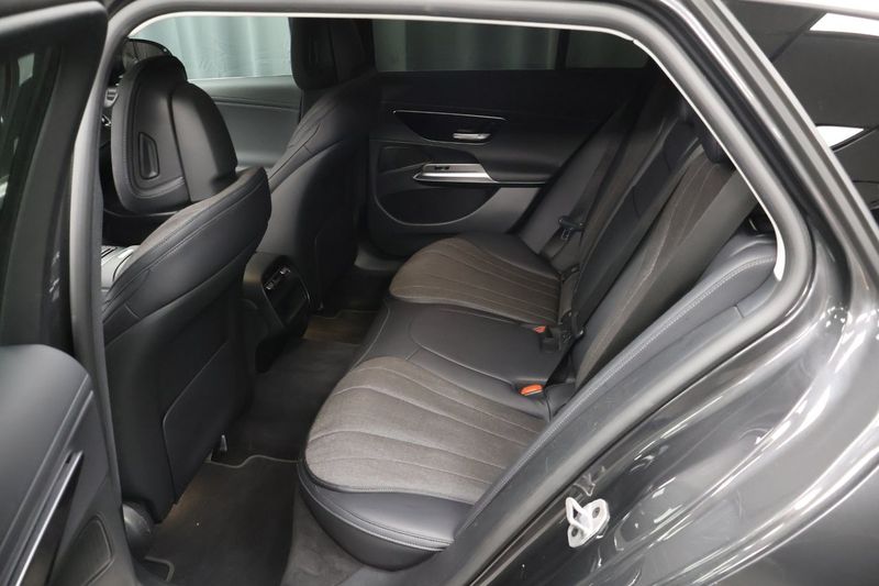 Mercedes E300 bild 14