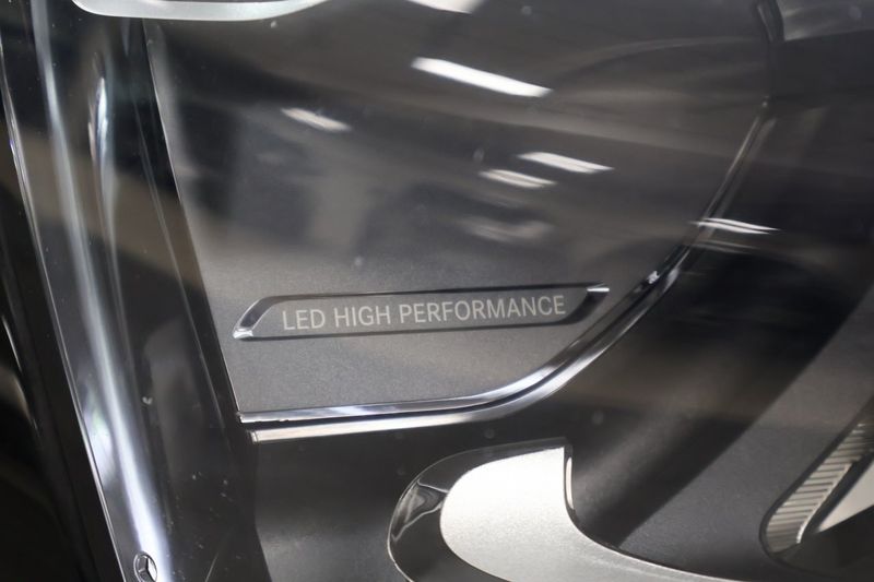 Mercedes E300 bild 9