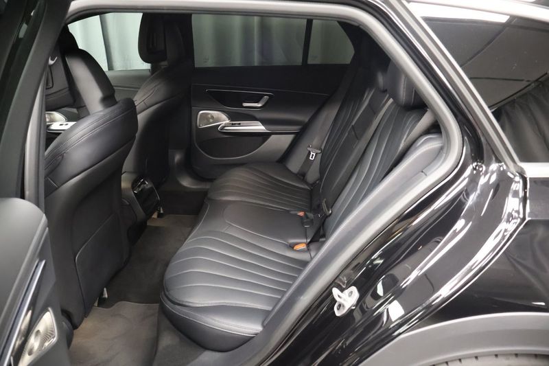 Mercedes E300 bild 12