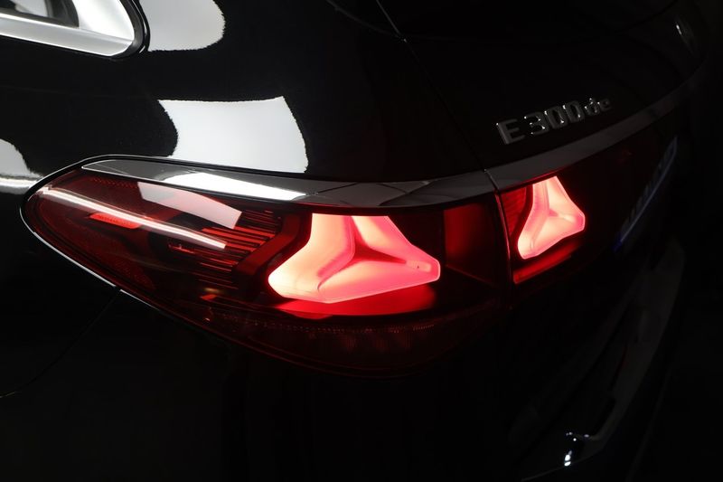 Mercedes E300 bild 10