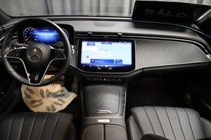Mercedes E300 bild 15