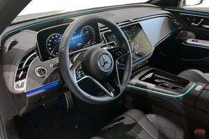 Mercedes E300 bild 7
