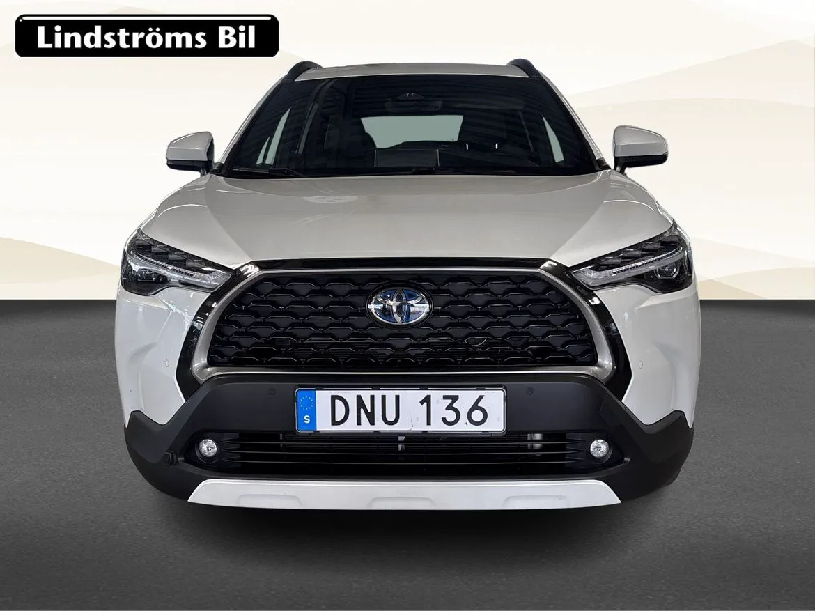 Vehicle image 8