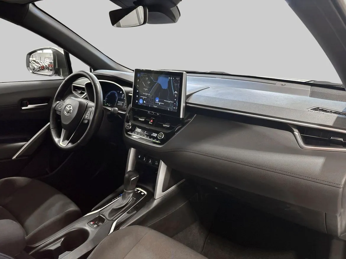 Vehicle image 9