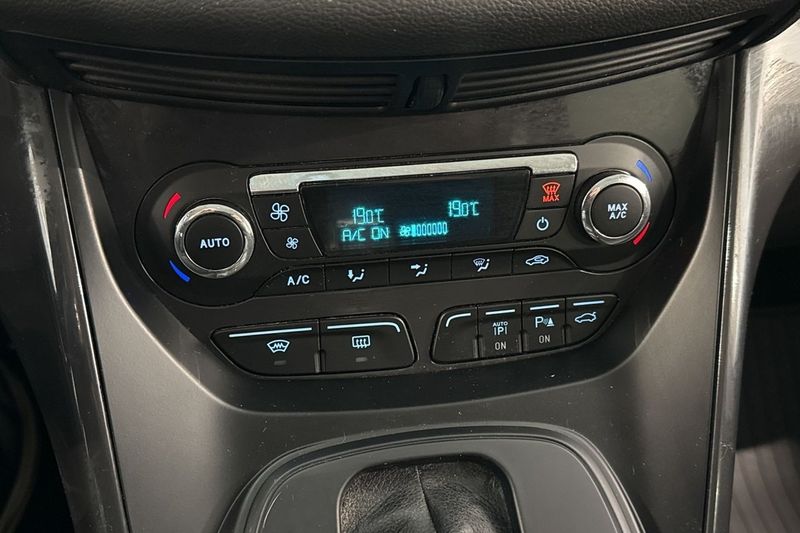 Ford Kuga bild 16