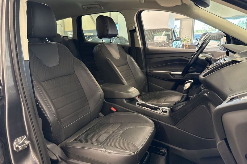 Ford Kuga bild 18