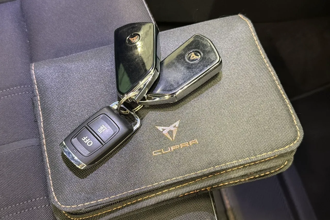 Vehicle image 21