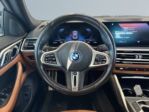 BMW i4 bild 9