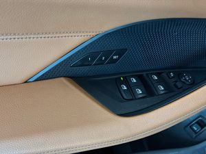 BMW i4 bild 19