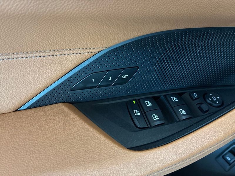 BMW i4 bild 21