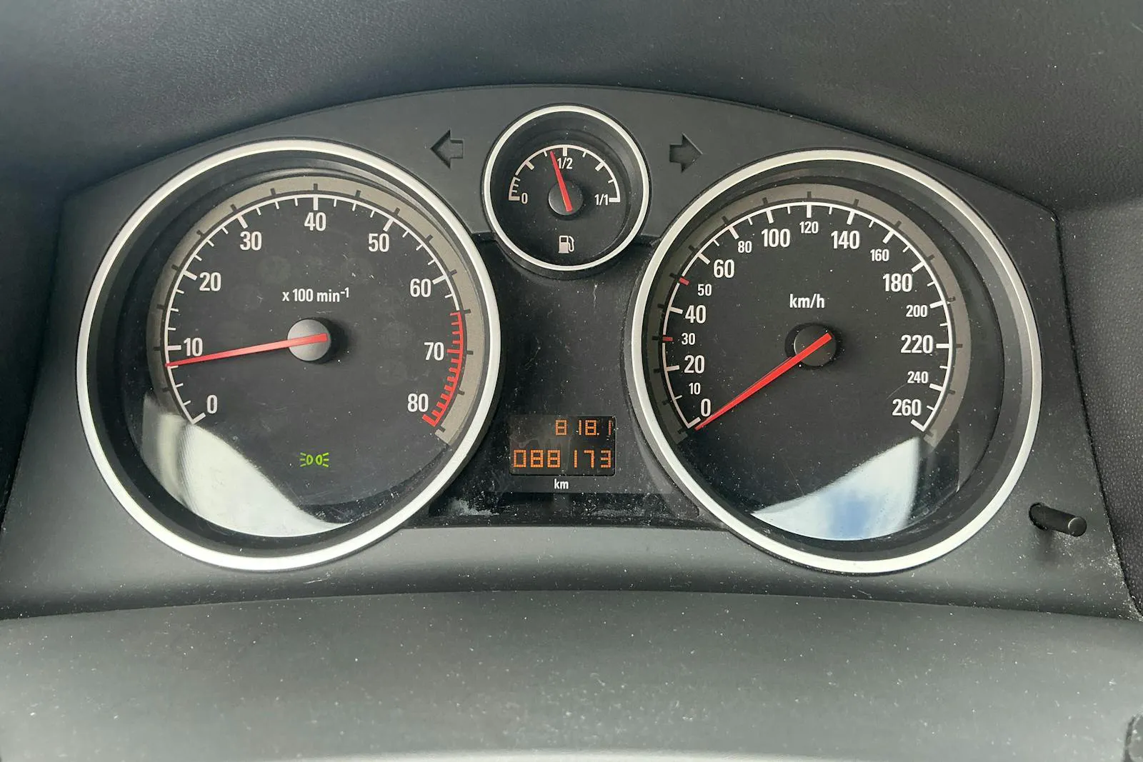 Vehicle image 9
