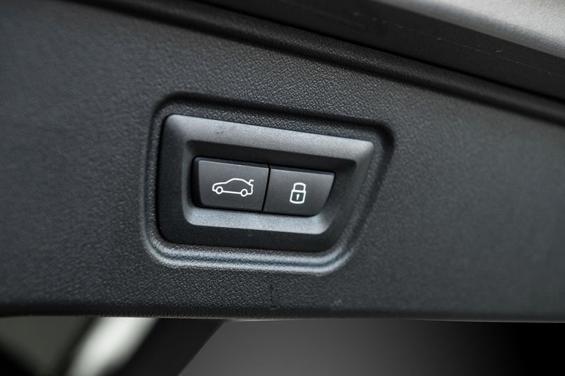 BMW i5 bild 19