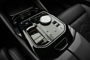 BMW i5 bild 14