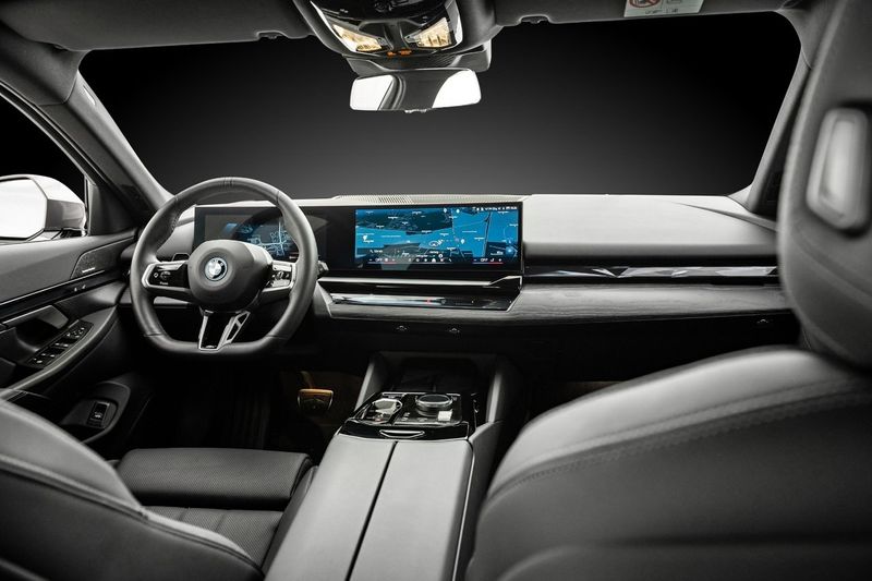 BMW i5 bild 21