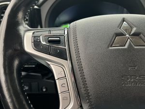 Mitsubishi Outlander bild 14