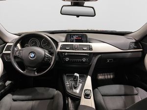 BMW 320 bild 12