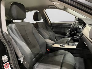 BMW 320 bild 9