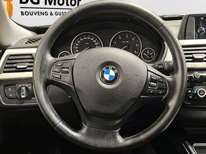 BMW 320 bild 13