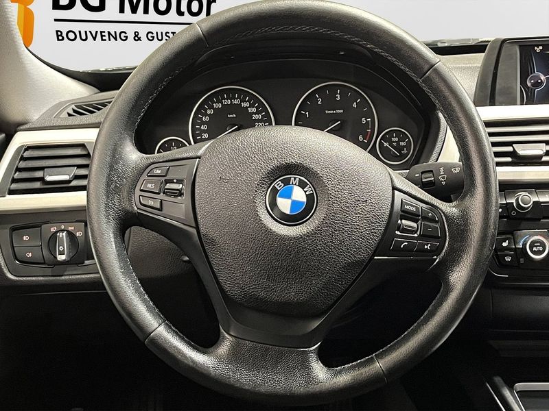 BMW 320 bild 13