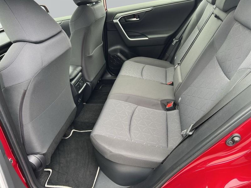 Toyota RAV4 bild 7