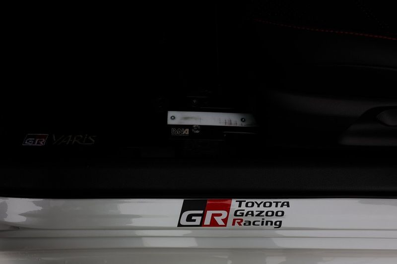 Toyota Yaris bild 12