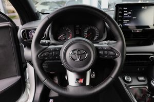Toyota Yaris bild 13