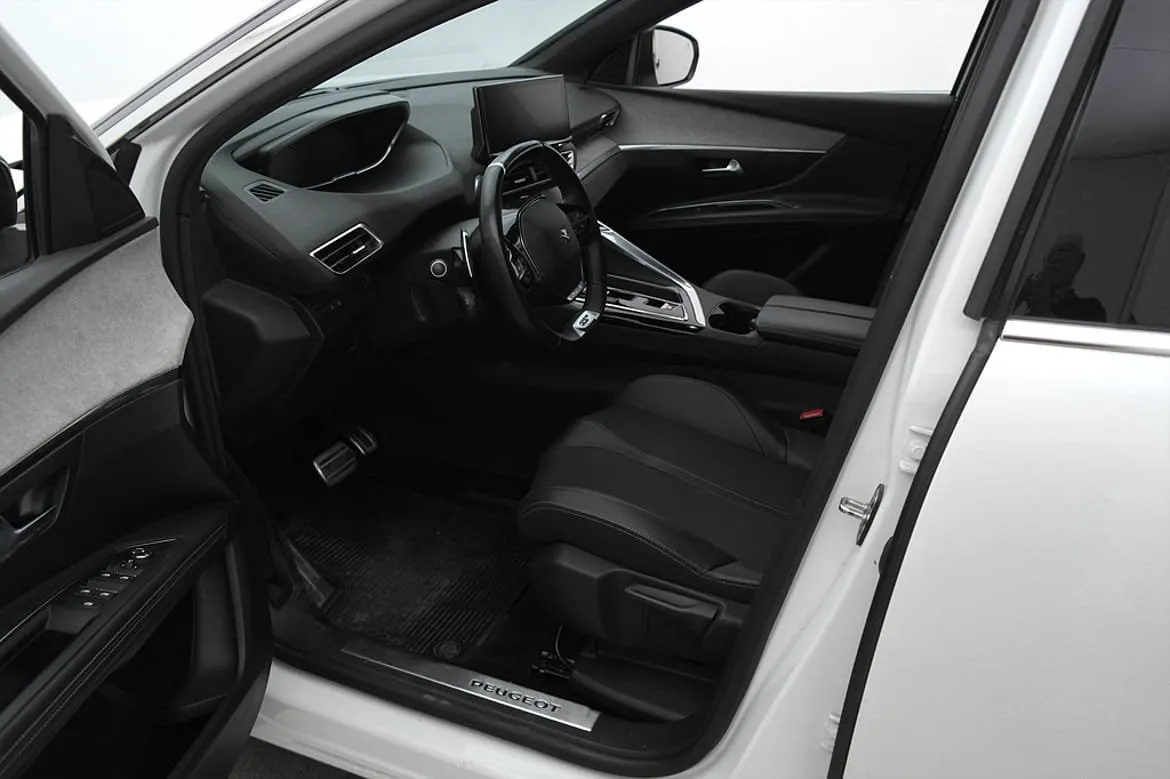 Vehicle image 21