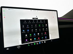 Tesla Model 3 bild 21
