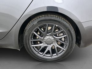 Tesla Model 3 bild 32