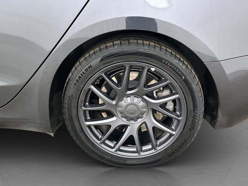 Tesla Model 3 bild 32