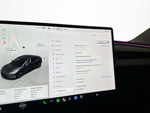 Tesla Model 3 bild 27