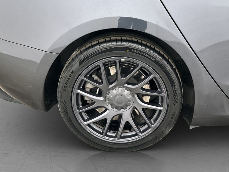 Tesla Model 3 bild 34