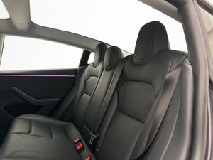 Tesla Model 3 bild 16