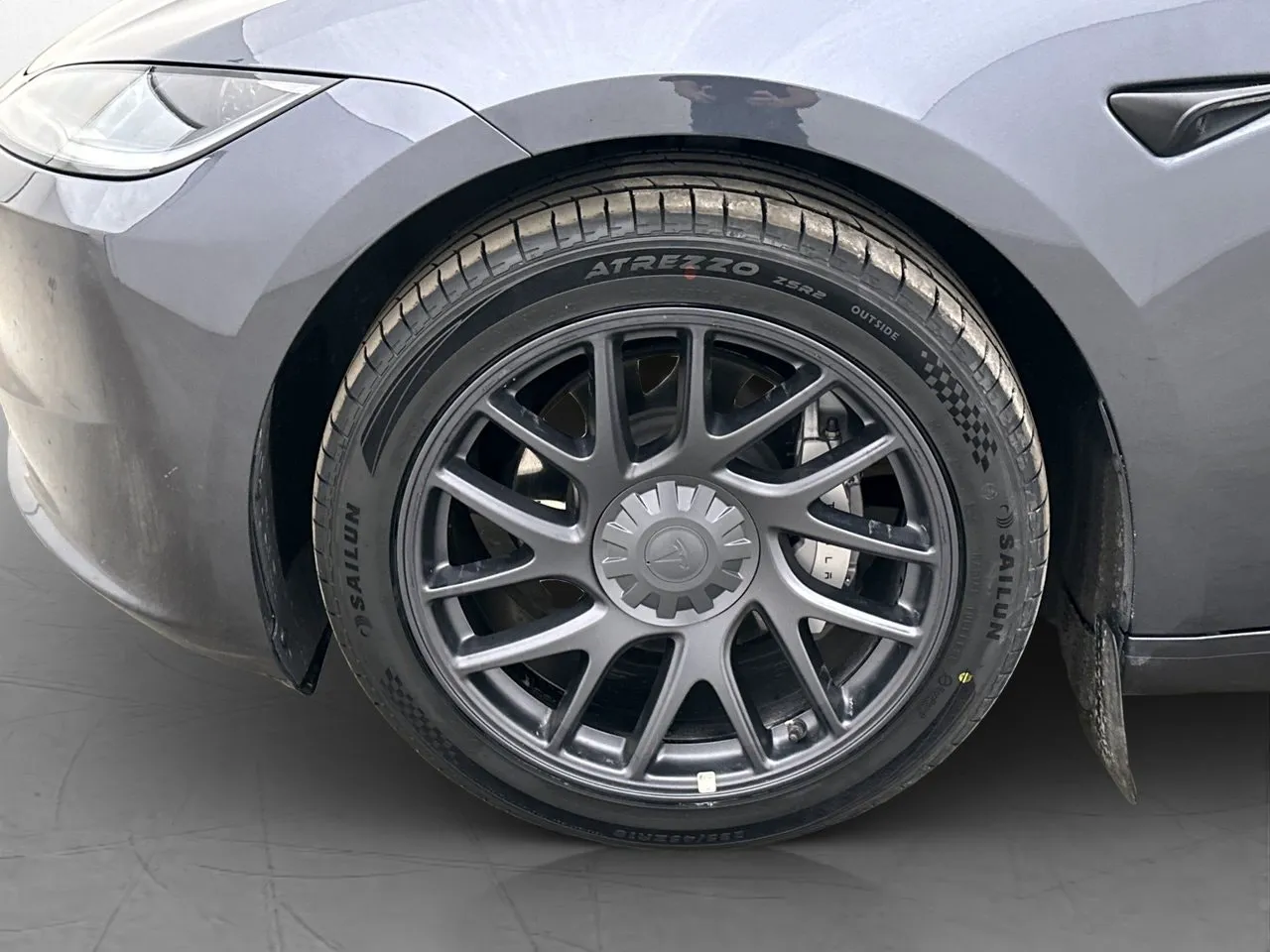 Vehicle image 32