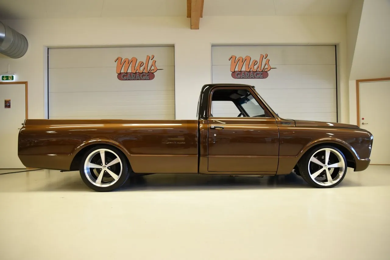 Vehicle image 31