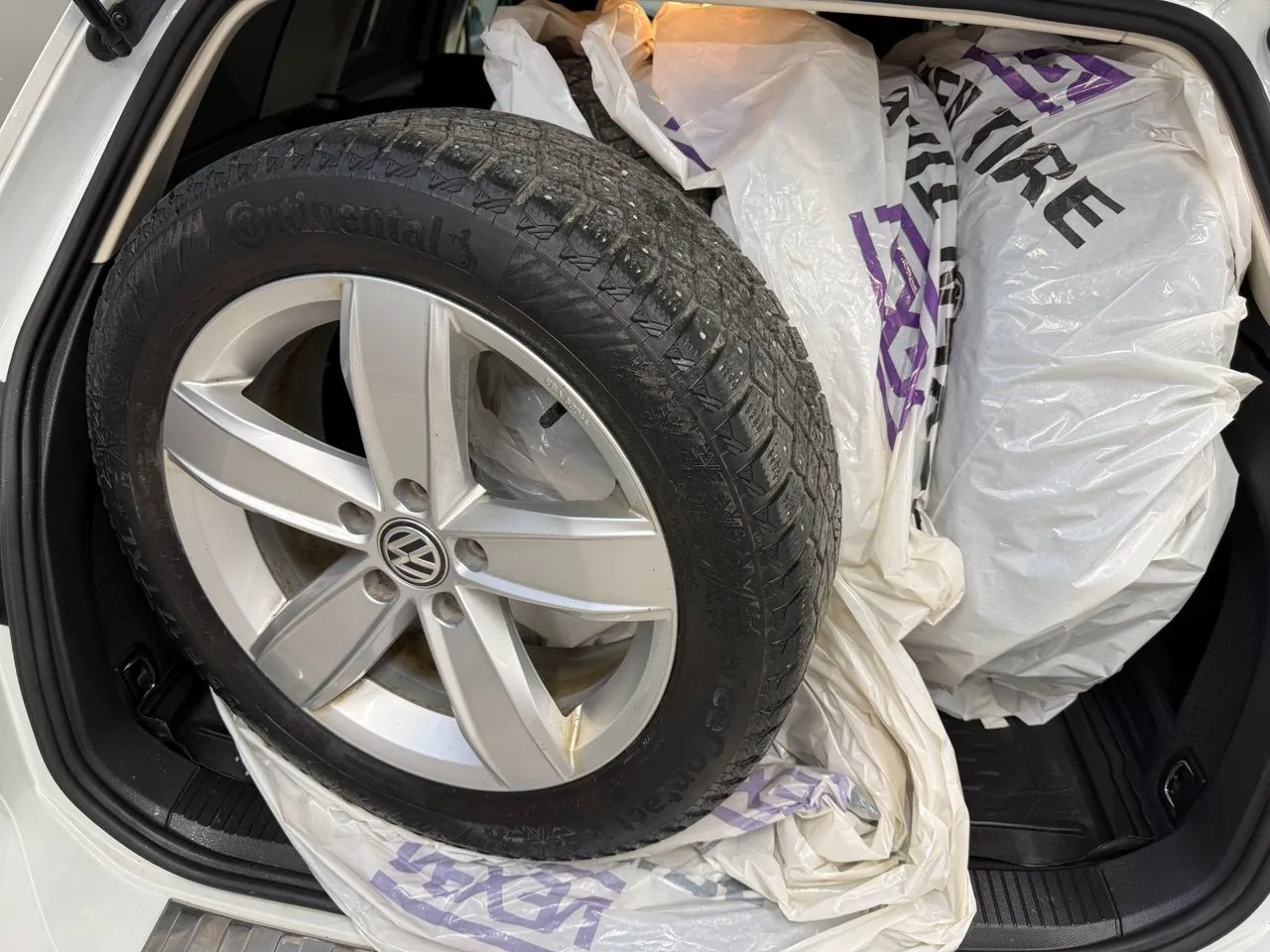 Vehicle image 20