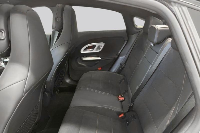 Mercedes CLA350 bild 9